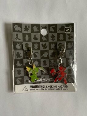 2014 Pokemon Center metal charms Scyther & Scizor